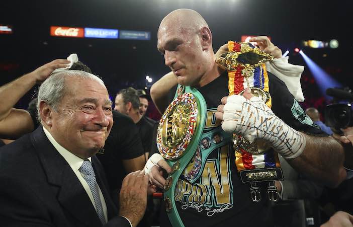 Bob Arum y Tyson Fury (Mikey Williams/Top Rank)