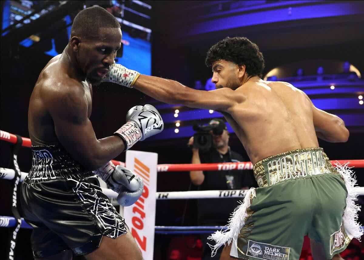 Raymond Muratalla supera a Tevin Farmer