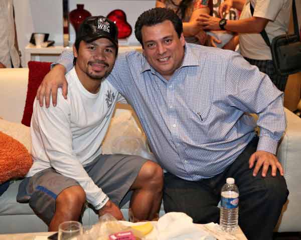Pacquiao y Mauricio Sulaimán