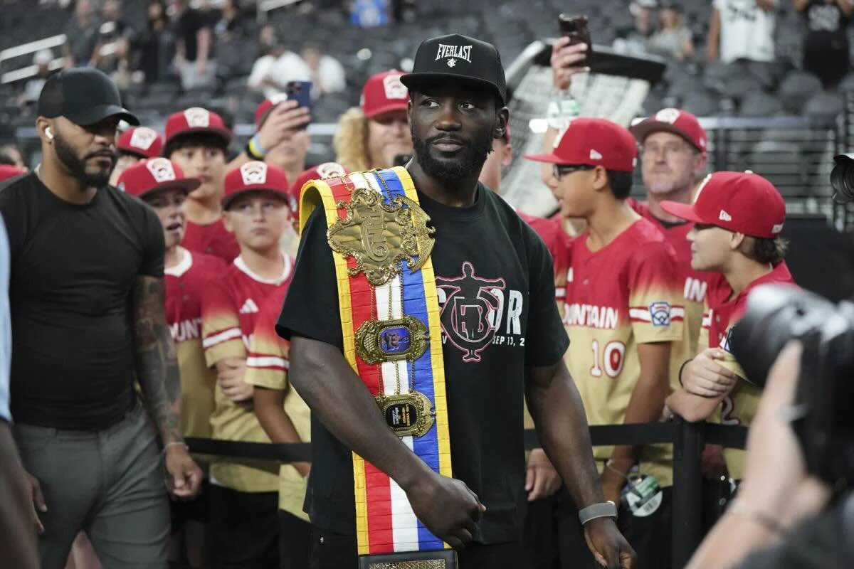 Terence Crawoford homenajeado