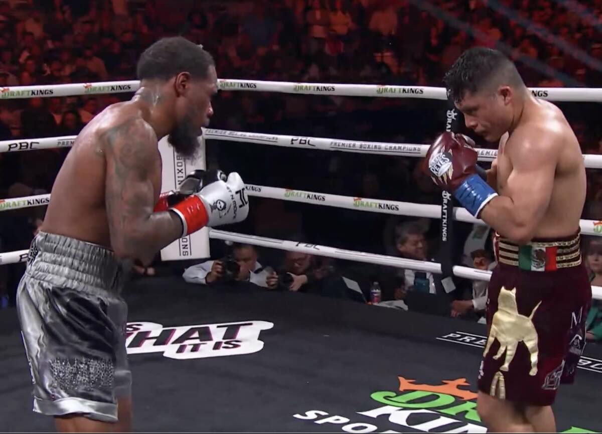 Isaac Cruz y Lamont Roach